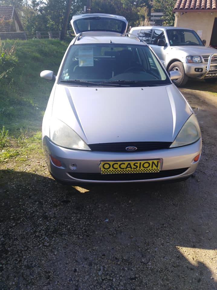 Ford focus clipper trend 1.6 essence