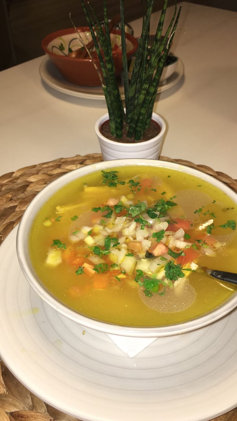 CALDO TLALPEÑO